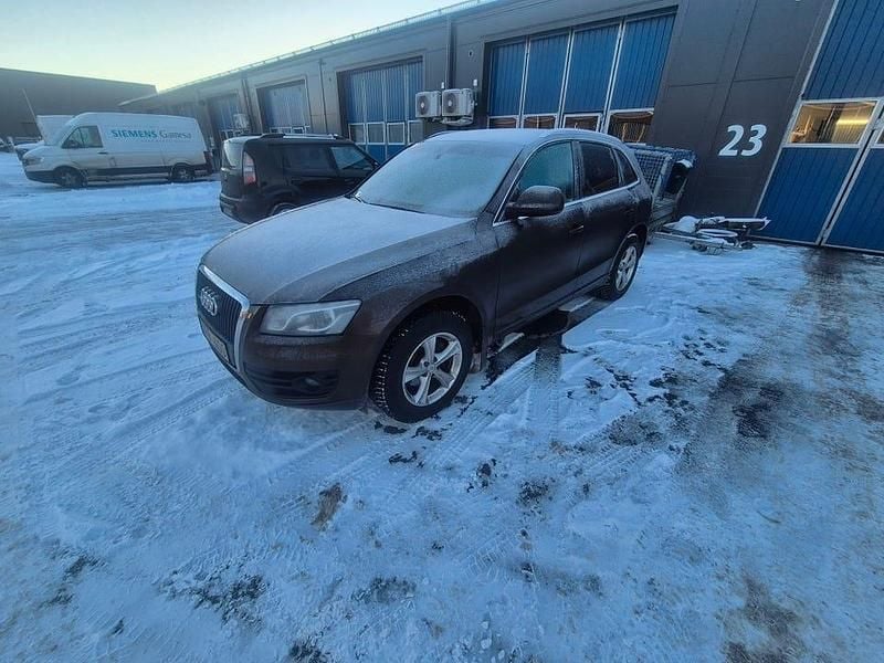 Brun metallic Begagnad 2011 Audi Q5 SUV | 79 000 kr (Marknadspris) - Bild 1/4