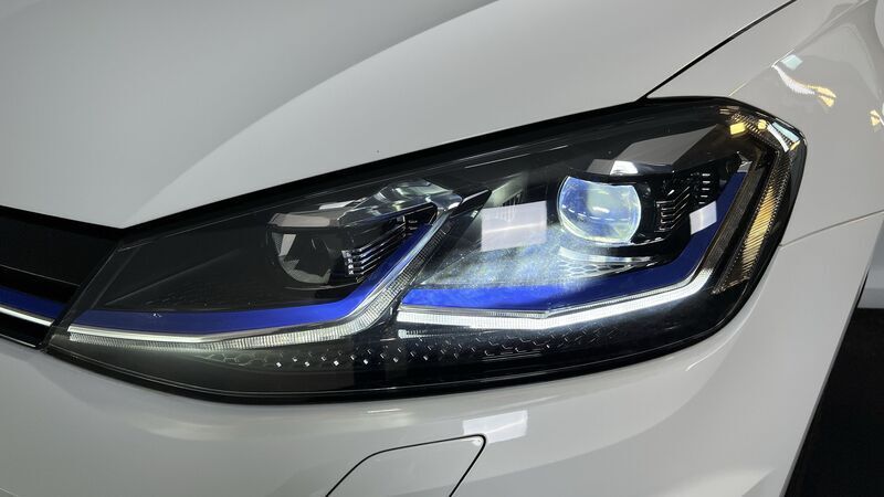 Begagnad VW e-Golf 100 kW (136 HK) 2018 Halvkombi