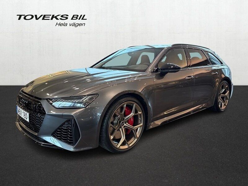 Grå (daytonagrå pärleffekt) Ny 2025 Audi RS6 Performance Kombi | 1 529 900 kr - Bild 1/4