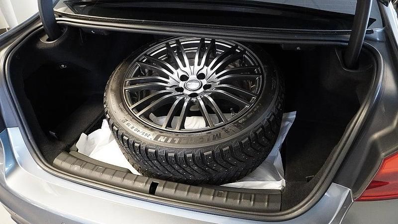 Begagnad BMW 530e iPerformance 2019 Blå Sedan