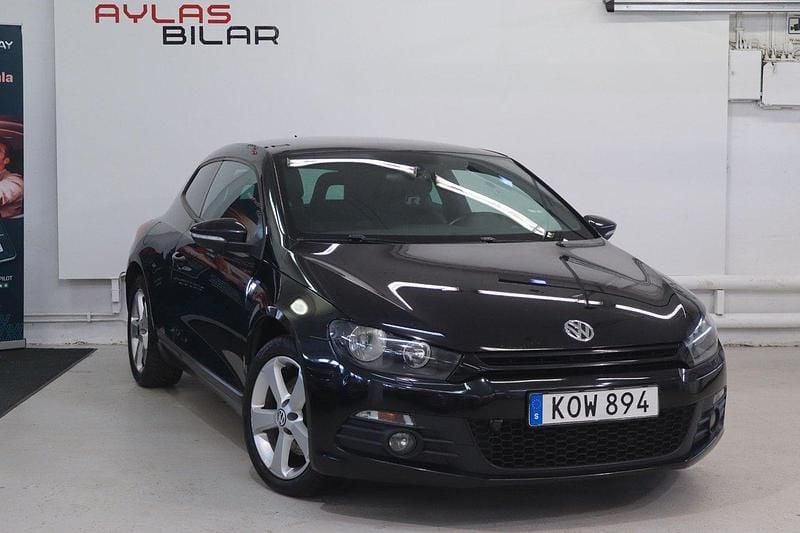Svart Begagnad 2010 VW Scirocco Sportline Sportkupé | 59 900 kr (Bra pris) - Bild 1/4