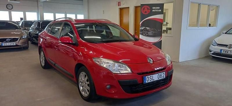 Begagnad Renault Mégane III 110 HK (80 kW) 2011 Röd