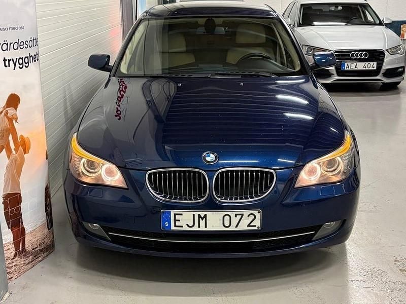 Begagnad BMW 525 218 HK (160 kW) 2008 Blå Sedan