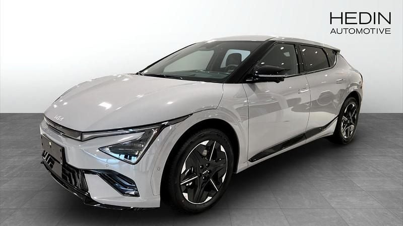 Grå (grey) Ny 2025 Kia EV6 GT-Line SUV | 710 400 kr (Dyr) - Bild 1/4