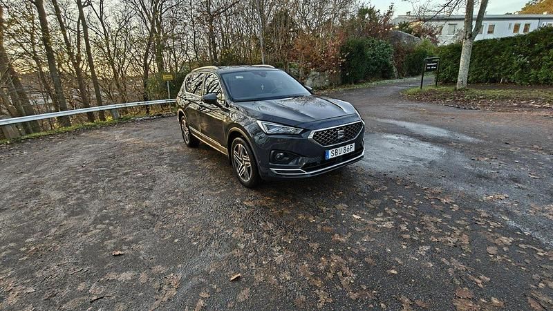 Grå Begagnad 2019 Seat Tarraco 4Drive SUV | 259 000 kr (Superpris) - Bild 1/4