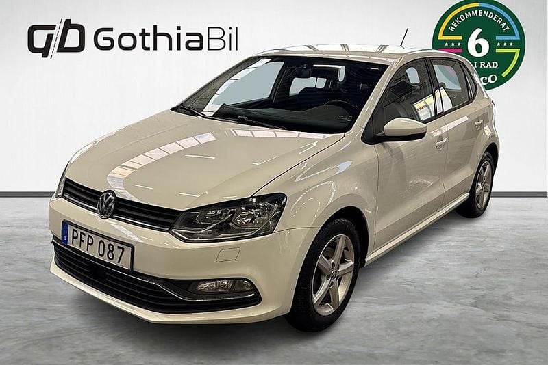 Vit Begagnad 2017 VW Polo Halvkombi | 114 900 kr (Marknadspris) - Bild 1/4