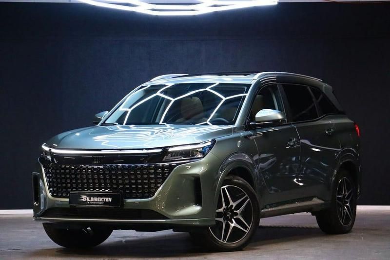 Ny DFSK E5 283 HK (208 kW) 2025 Grön SUV