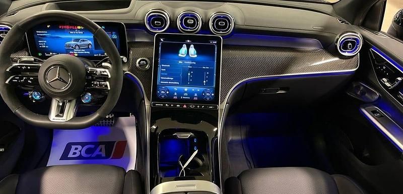 Begagnad Mercedes GLC63 AMG Premium Plus 680 HK (500 kW) 2024 Grafitgrå metallic Sportkupé