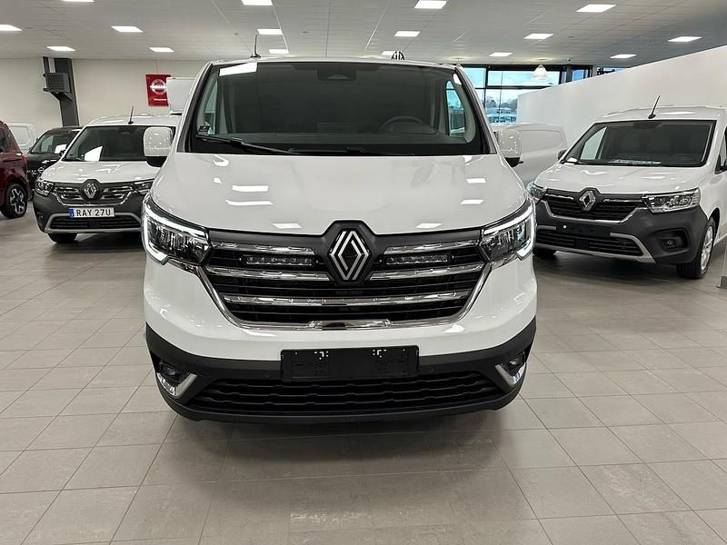Begagnad Renault Trafic 2024 Vit Minibuss