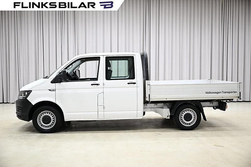 Vit Begagnad 2018 VW Transporter Van | 208 750 kr (Lite dyr) - Bild 1/4