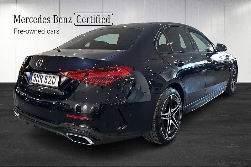 Begagnad Mercedes C300e AMG line 204 HK (150 kW) 2023 Blå Sedan