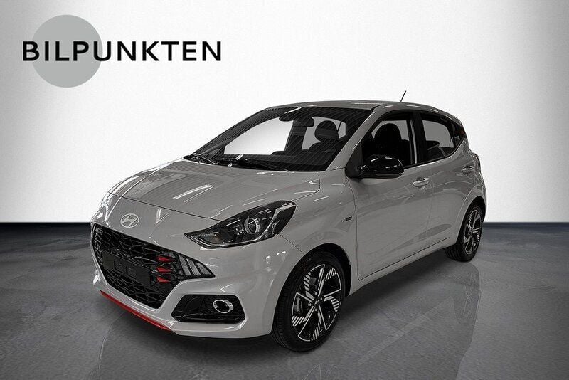 Lumengrey metallic Ny 2025 Hyundai i10 N Line Halvkombi | 218 400 kr (Marknadspris) - Bild 1/4