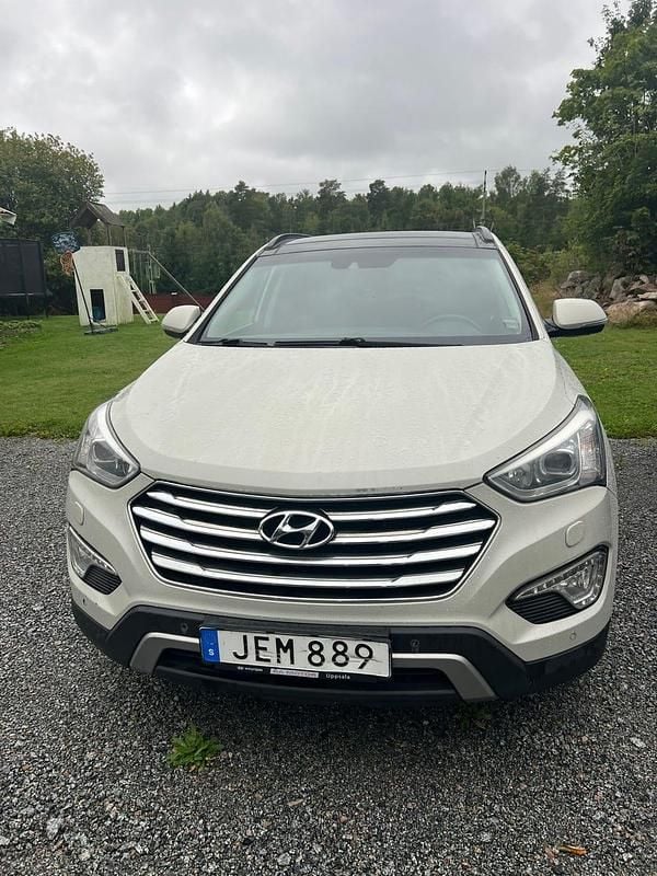 Mystical beige Begagnad 2016 Hyundai Grand Santa Fe SUV | 139 000 kr (Superpris) - Bild 1/4