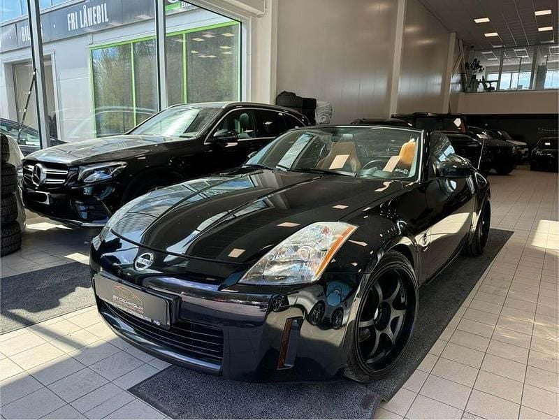 Svart Begagnad 2006 Nissan 350Z Cab | 129 900 kr - Bild 1/4