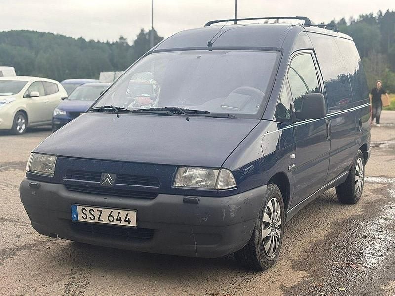 Mörkblå Begagnad 2001 Citroën Jumpy Minibuss | 24 900 kr - Bild 1/4