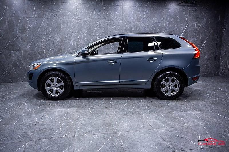 Begagnad Volvo XC60 163 HK (119 kW) 2011 Blå SUV