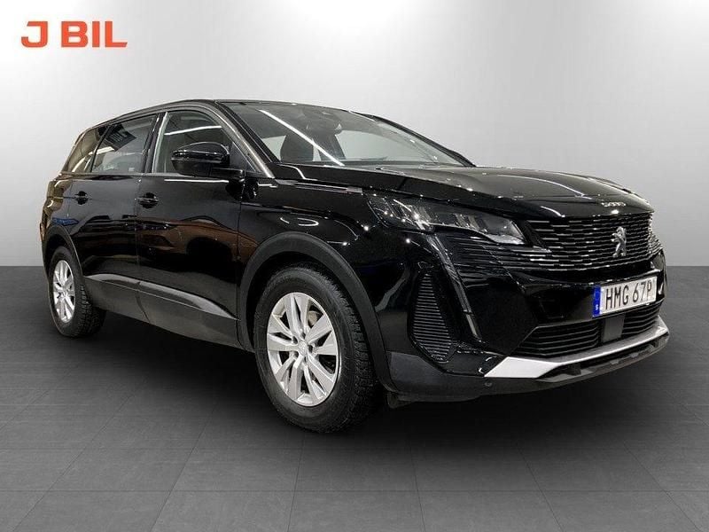 Svart Begagnad 2022 Peugeot 5008 Active SUV | 259 900 kr (Marknadspris) - Bild 1/3
