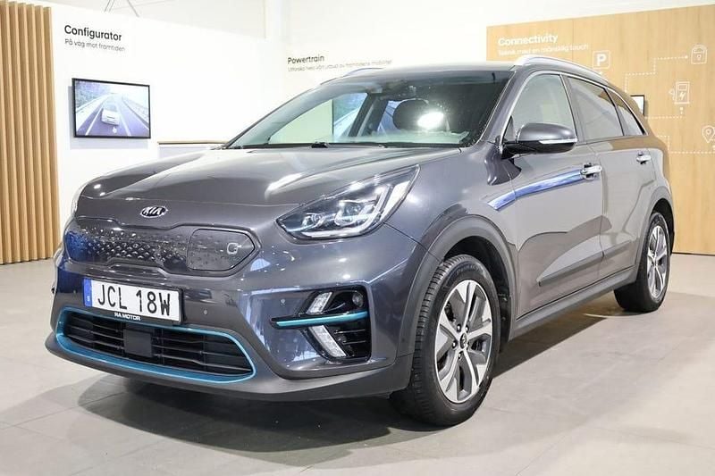 Grå Begagnad 2019 Kia e-Niro Advance SUV | 209 900 kr (Bra pris) - Bild 1/3