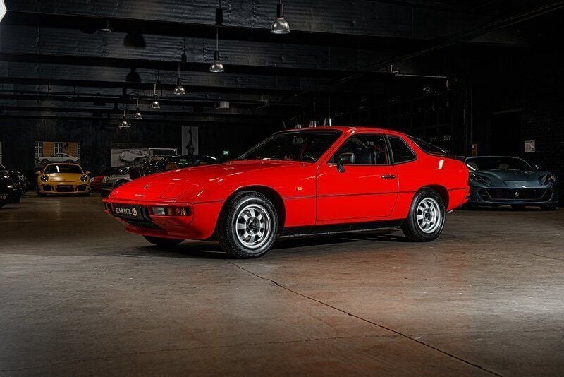 Begagnad Porsche 924 125 HK (91 kW) 1984 Röd Sportkupé