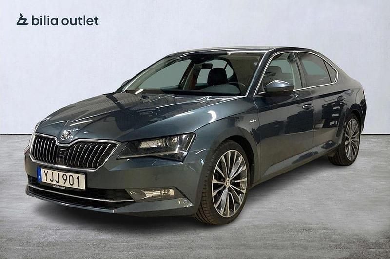 Begagnad Skoda Superb LAURIN & KLEMENT 190 HK (139 kW) 2016 Grå Halvkombi