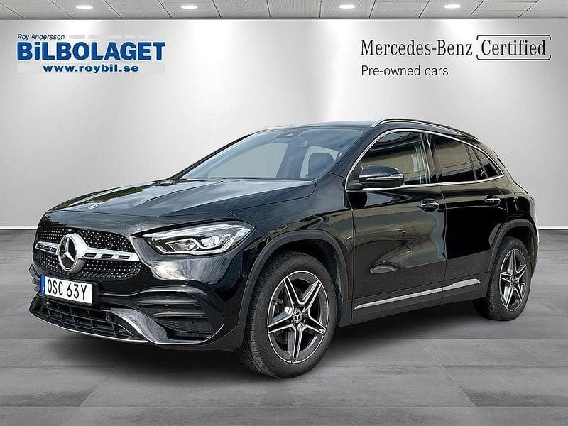 Svart Begagnad 2022 Mercedes GLA250 AMG line SUV | 389 000 kr (Marknadspris) - Bild 1/4