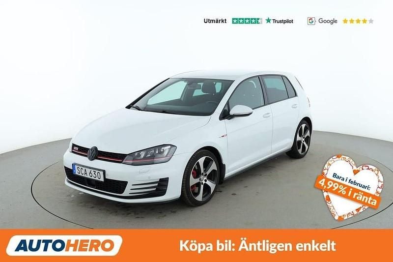 Begagnad VW Golf VII GTI 233 HK (171 kW) 2016 Vit Halvkombi