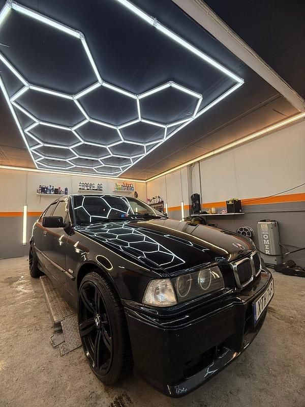 Begagnad BMW 316 1996