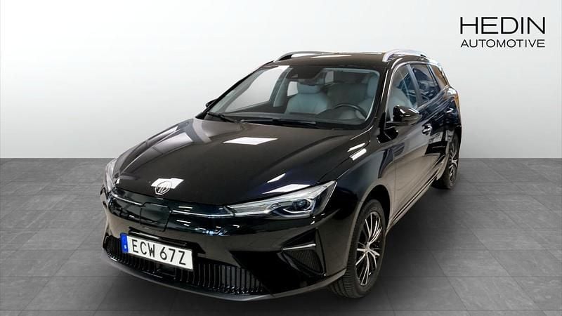 Svart (black) Begagnad 2022 MG MG5 EV Luxury Kombi | 249 900 kr (Dyr) - Bild 1/4