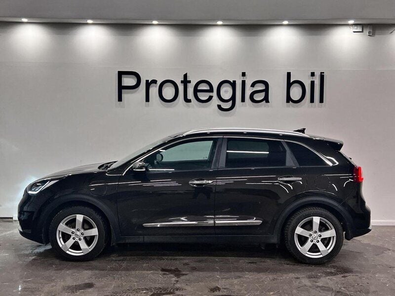 Begagnad Kia Niro EX 105 HK (77 kW) 2017 Brun SUV