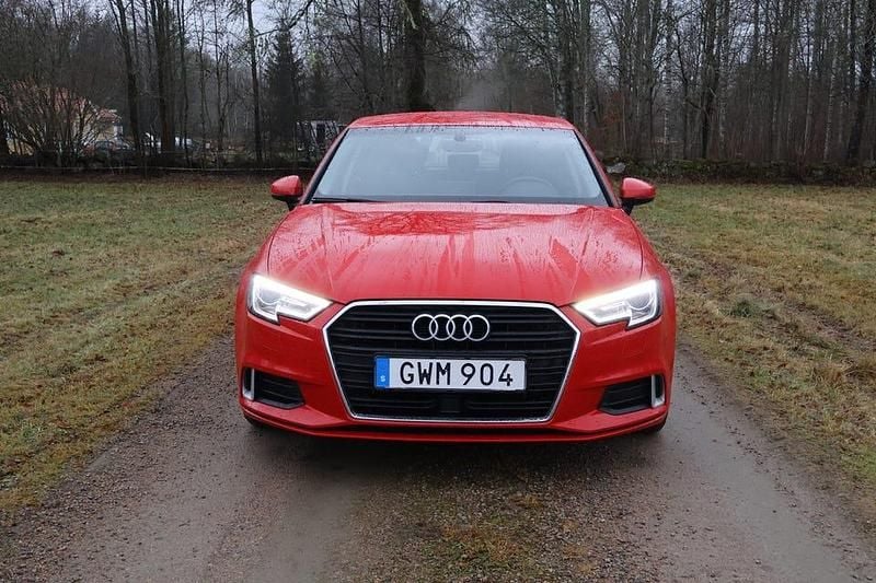 Begagnad 2017 Audi A3 Sedan | 189 000 kr (Marknadspris) - Bild 1/4