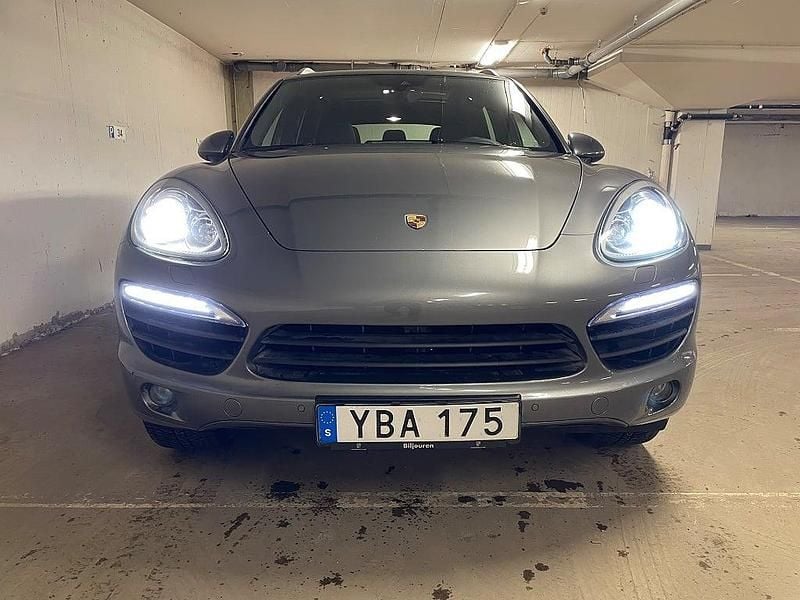 Begagnad Porsche Cayenne S 382 HK (280 kW) 2014 Grå SUV