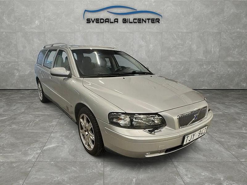 Begagnad Volvo V70 200 HK (147 kW) 2002 Ljusgrå Kombi