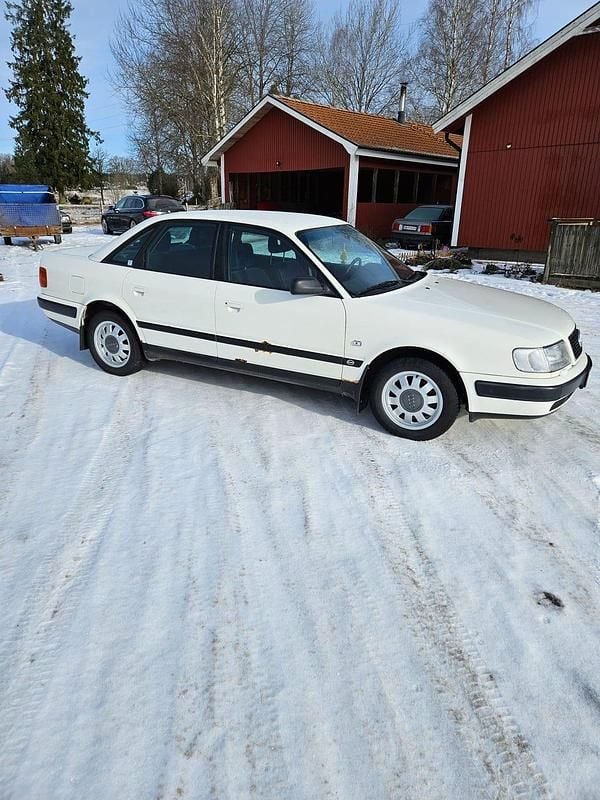 Begagnad Audi 100 133 HK (97 kW) 1992