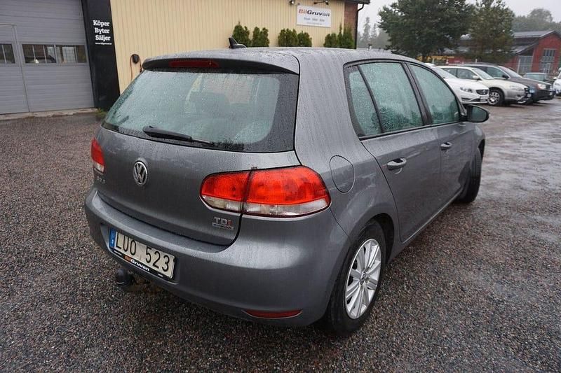 Begagnad VW Golf VII 105 HK (77 kW) 2011 Grå Halvkombi