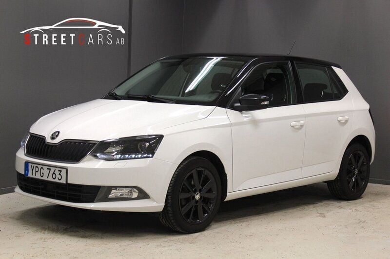 Vit Begagnad 2018 Skoda Fabia Style Halvkombi | 119 900 kr (Marknadspris) - Bild 1/4