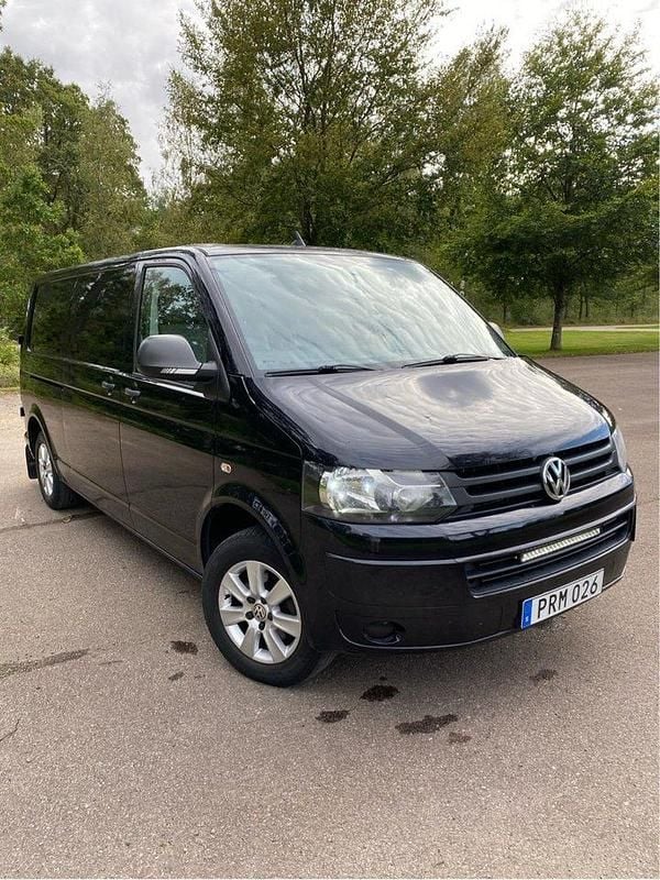 Svart Begagnad 2011 VW T5 Van | 79 000 kr (Superpris) - Bild 1/4