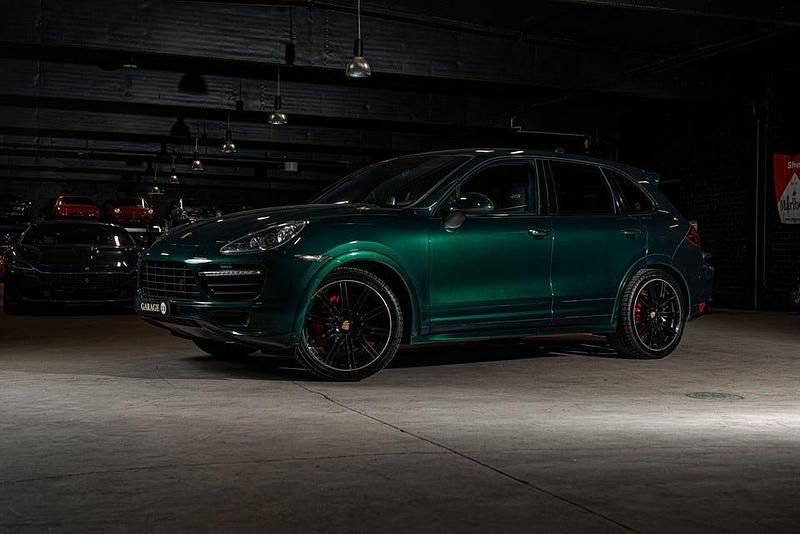 Begagnad Porsche Cayenne GTS 420 HK (308 kW) 2013 Grön SUV