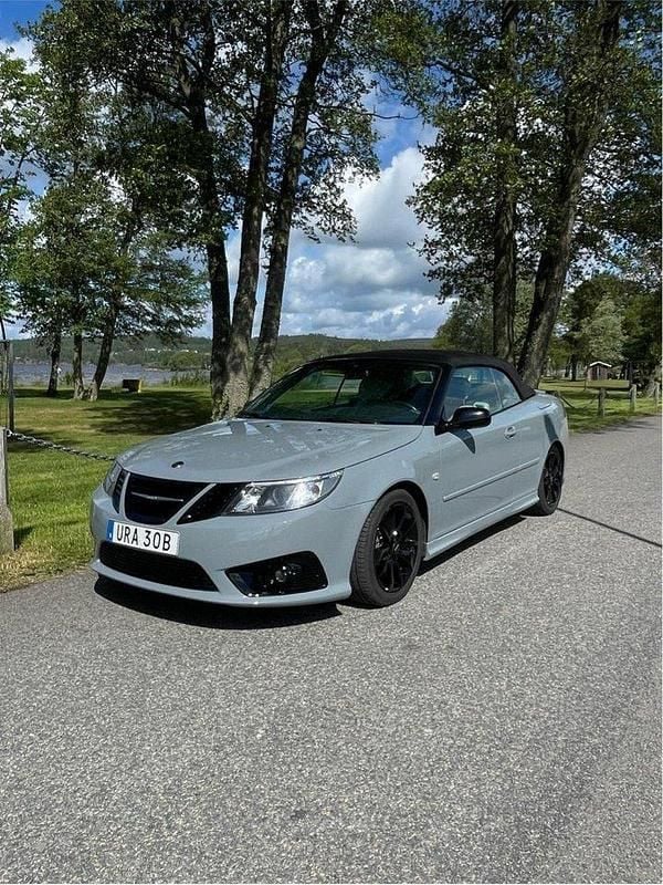 Grå Begagnad 2009 Saab 9-3 Cabriolet Cab | 210 000 kr - Bild 1/4