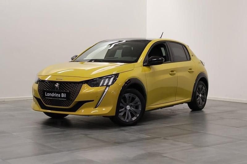 Begagnad Peugeot e-208 GT 100 kW (136 HK) 2022 Gul Halvkombi