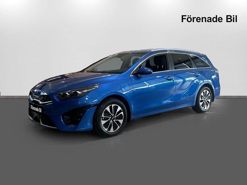 Blue flame Begagnad 2022 Kia Ceed Sportswagon Advance Kombi | 269 000 kr (Marknadspris) - Bild 1/4