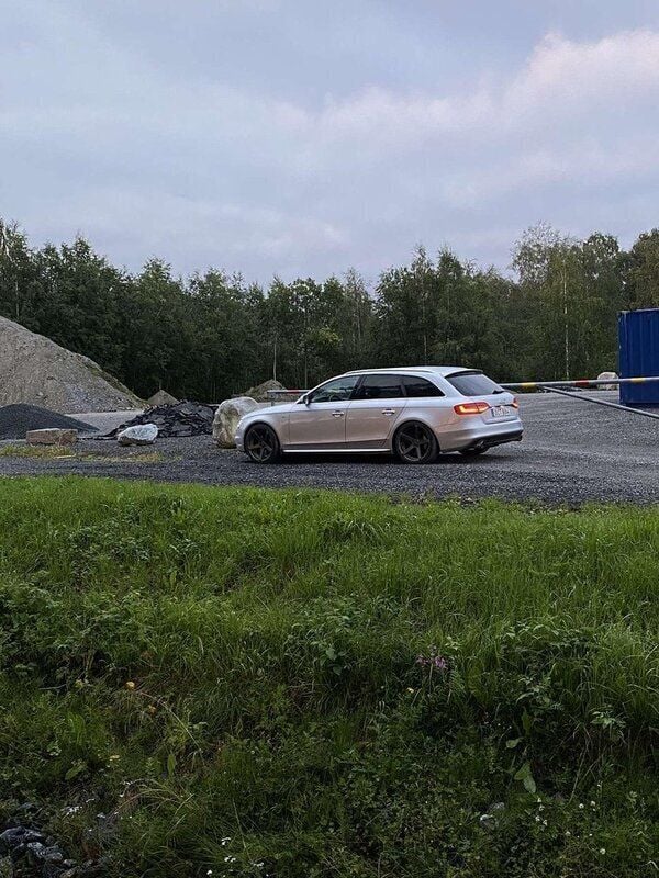 Silver Begagnad 2014 Audi A4 Kombi | 120 000 kr (Marknadspris) - Bild 1/4