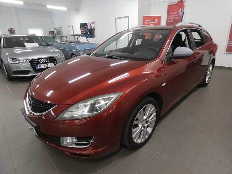 Begagnad Mazda 6 Comfort 146 HK (107 kW) 2008 Röd Kombi
