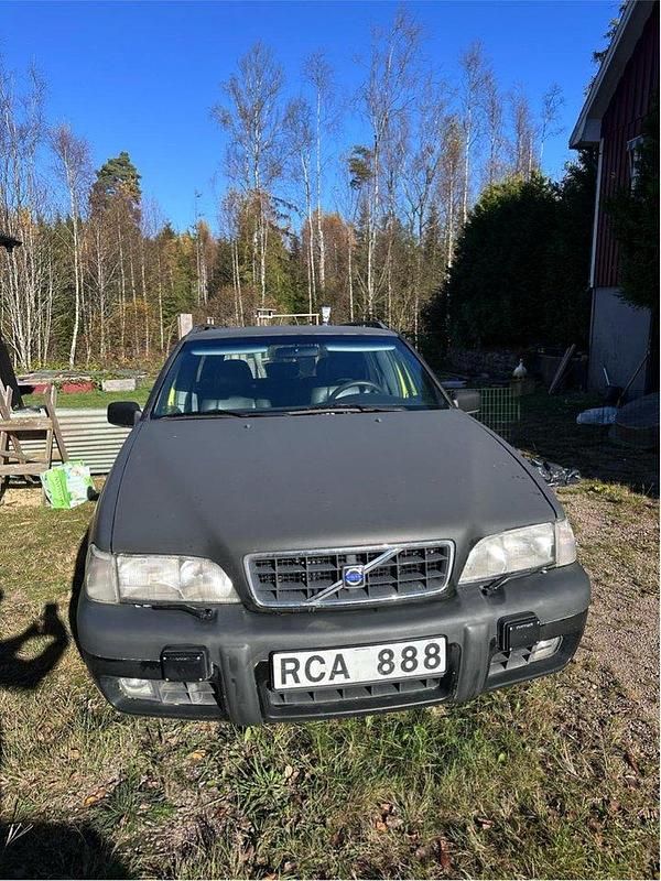Begagnad 2000 Volvo V70 Kombi | 24 900 kr - Bild 1/4