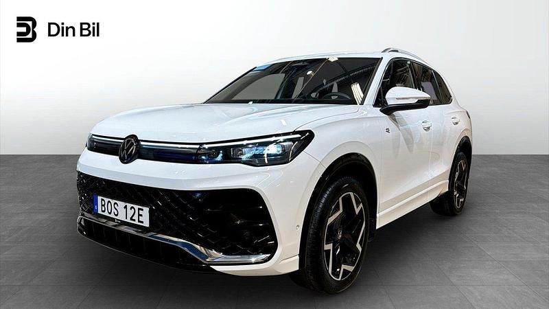 Vit Begagnad 2025 VW Tiguan R-line SUV | 489 900 kr (Lite dyr) - Bild 1/4