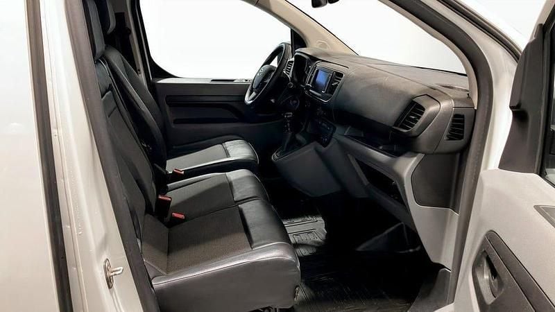 Begagnad Toyota Proace 116 HK (85 kW) 2019 Vit Minibuss