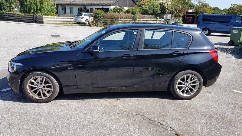 Begagnad BMW 116 Urban Line 116 HK (85 kW) 2012 Halvkombi
