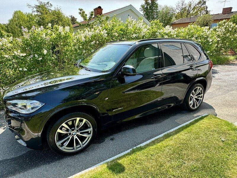 Svart Begagnad 2018 BMW X5 M Sport SUV | 370 000 kr (Bra pris) - Bild 1/4