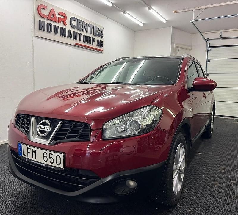 Begagnad Nissan Qashqai +2 141 HK (103 kW) 2011 Röd SUV
