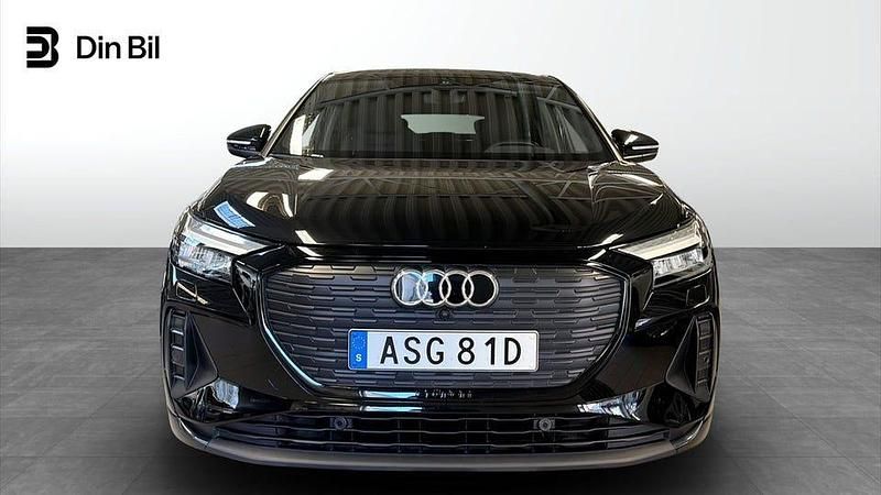 Begagnad Audi Q4 e-tron Advanced Plus 219 kW (299 HK) 2024 Mytsvart metallic SUV