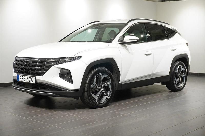 Vit Begagnad 2023 Hyundai Tucson Advanced SUV | 389 900 kr (Lite dyr) - Bild 1/4